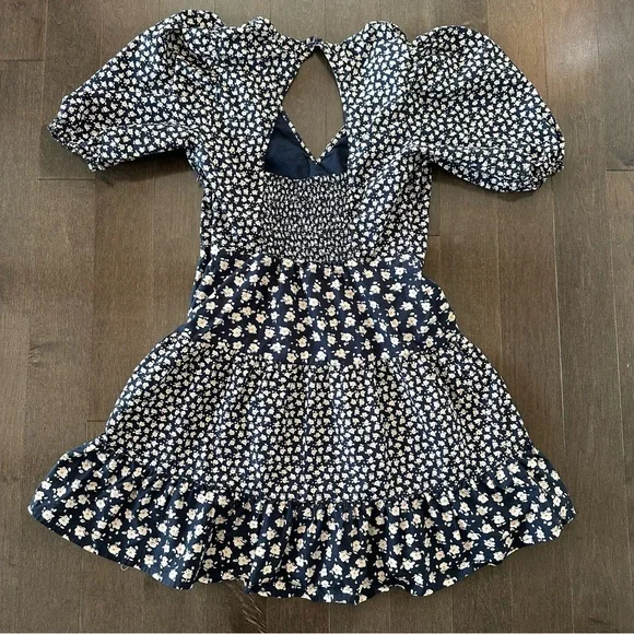 French Connection Tiered Ditsy Floral‎ Mini Puff Sleeve Whimsy Girly Size 6 - Picture 8 of 9